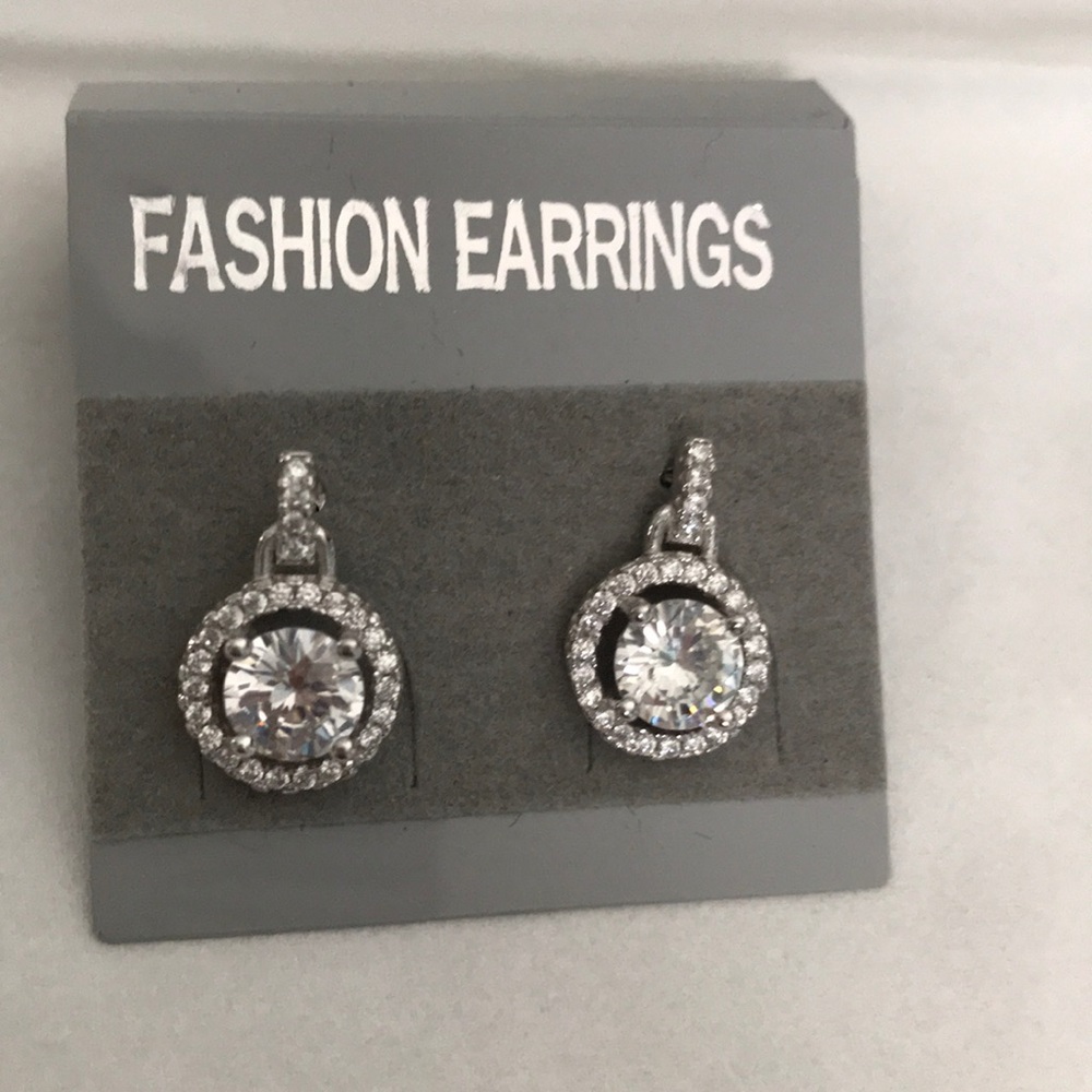 Sterling silver 925 cubic zirconia earring new